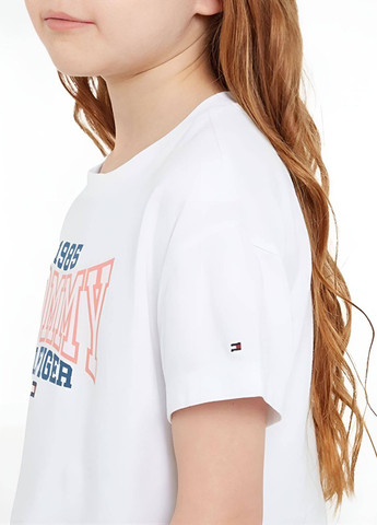 Белая летняя футболка Tommy Hilfiger