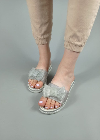 Серебряные шлепанцы Progres