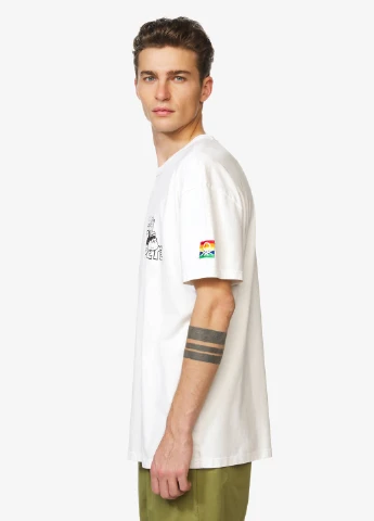 Молочна футболка United Colors of Benetton