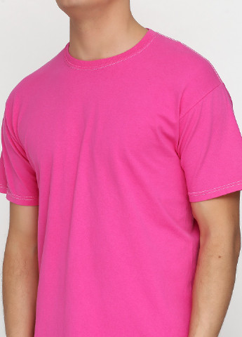 Розовая футболка Gildan