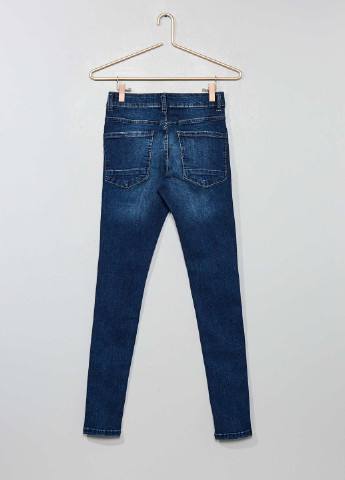Синие демисезонные зауженные джинсы Kiabi