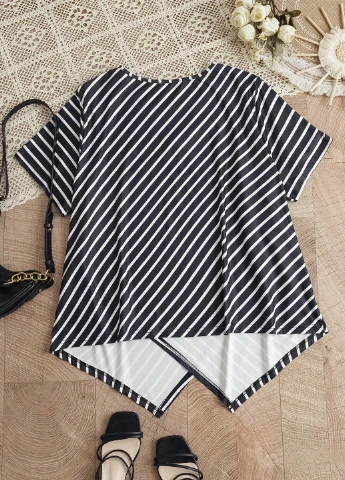 Футболка SHEIN - (325706391)
