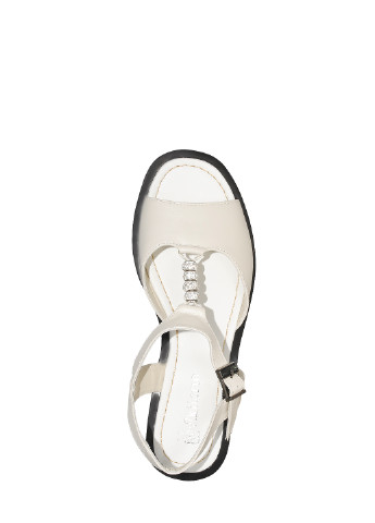 Молочные босоножки r11-2 молочный Vikttorio