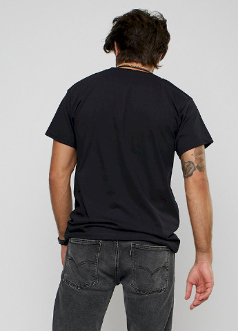 Чорна футболка чоловіча YAPPI