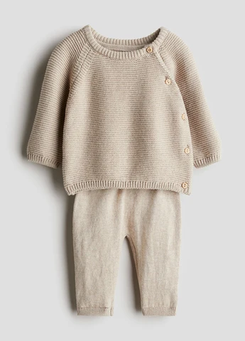 Бежевый демисезонный комплект (джемпер, брюки) H&M