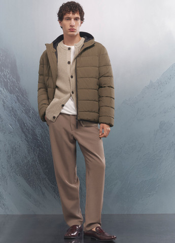 Бежева зимня куртка Springfield