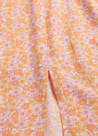 Оранжевое кэжуал платье H&M с цветочным принтом