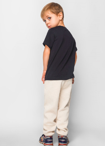 Черная летняя футболка Carica