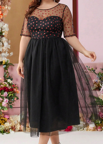 Черное праздничный, коктейльное платье клеш SHEIN сердечки