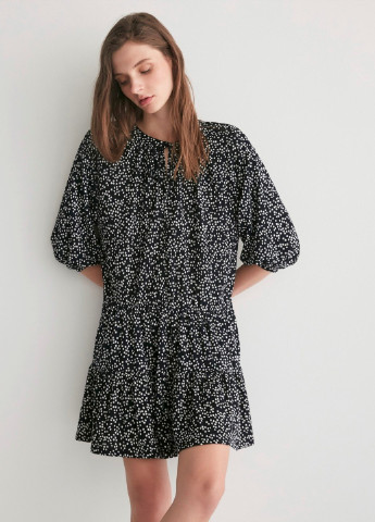 Чорна кежуал сукня Mudo в горошок