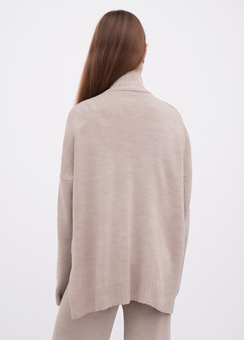 Бежевий зимовий светр EQUILIBRI