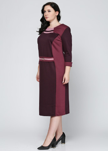 Фиолетовое деловое платье миди Колибри S с геометрическим узором
