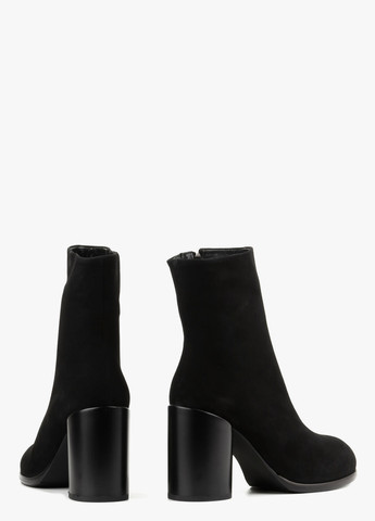 Осенние ботинки Le'BERDES без декора из натуральной замши