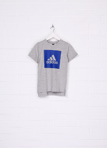 Светло-серая летняя футболка с коротким рукавом adidas