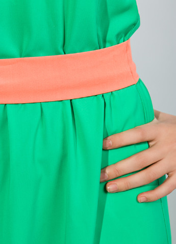Зеленое кэжуал платье а-силуэт Kamomile однотонное