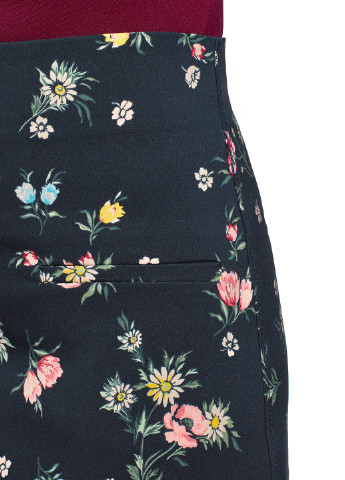 Черная кэжуал цветочной расцветки юбка Oodji мини