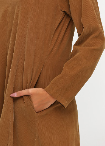 Светло-коричневое кэжуал платье оверсайз Made in Italy однотонное