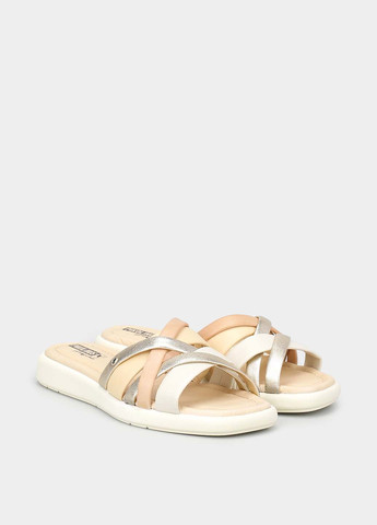 Бежевые шлепанцы Pikolinos с заклепками, плетение