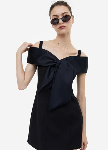 Черное кэжуал платье H&M однотонное