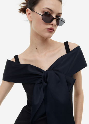 Черное кэжуал платье H&M однотонное