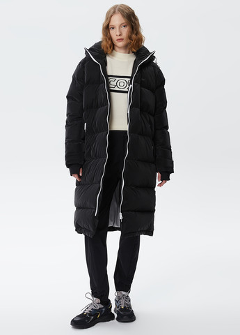 Черная демисезонная куртка Lacoste