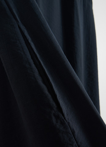 Черное кэжуал платье платье-майка Reserved однотонное