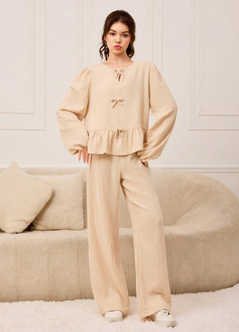 Кремовый демисезонный костюм (блуза, брюки) брючный SHEIN