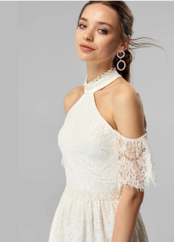 Білий коктейльна плаття, сукня кльош, з відкритими плечима Trendyol однотонна