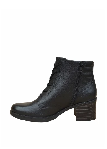 Осенние ботинки Clarks со шнуровкой