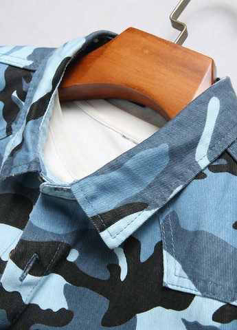 Цветная джинсовая рубашка камуфляжная SHEIN