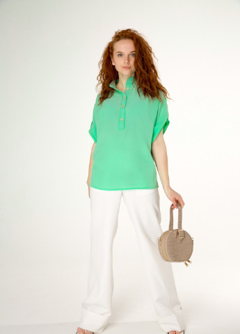 Зеленая летняя дизайнерская блуза оверсайз силуэта INNOE Блуза оверсайз