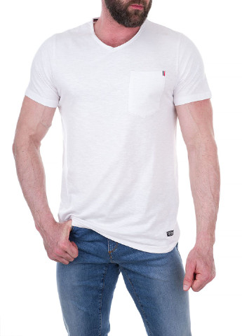 Белая футболка E-Bound