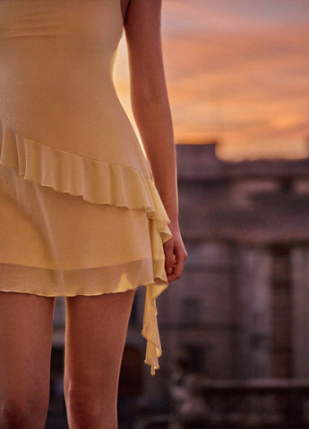 Кремова коктейльна сукня сукня-комбінація SHEIN однотонна