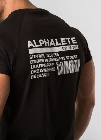Черная брендовая футболка Alpha