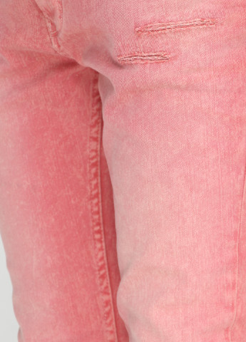 Розовые джинсовые демисезонные зауженные брюки Pull & Bear