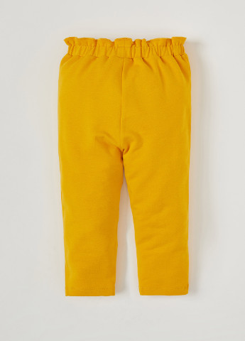 Желтые кэжуал демисезонные зауженные брюки DeFacto