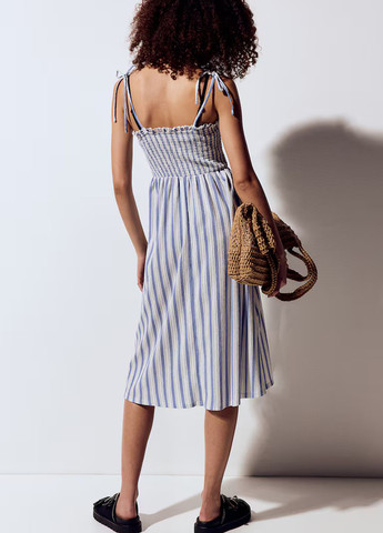 Блакитна кежуал сукня кльош H&M в смужку