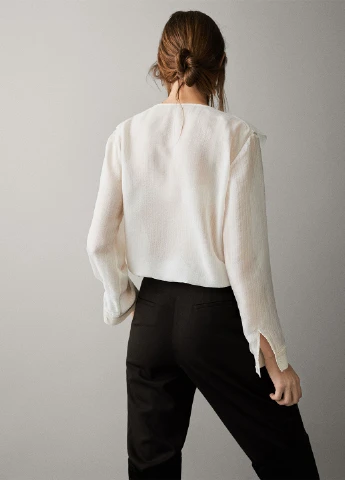 Молочна блуза Massimo Dutti
