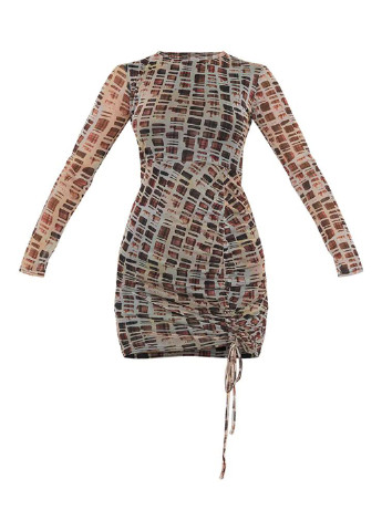 Коричнева коктейльна сукня сукня-водолазка PrettyLittleThing з абстрактним візерунком
