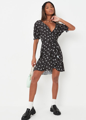 Чорна кежуал сукня на запах Missguided з квітковим принтом
