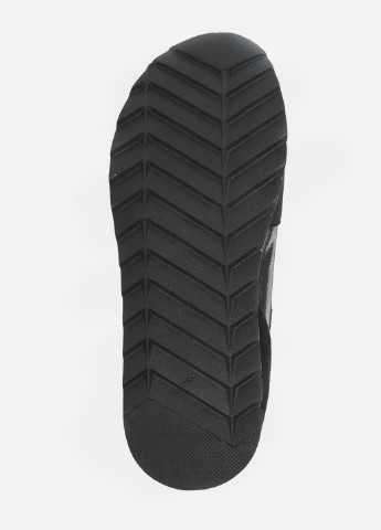 Черные демисезонные кроссовки rw560 черный-серебро Wings