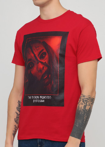 Червона футболка Hanes