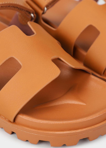 Коричневые шлепанцы Braska