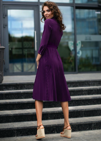 Сиреневое кэжуал платье из плиссированного шифона темно-лилового цвета SL.IRA