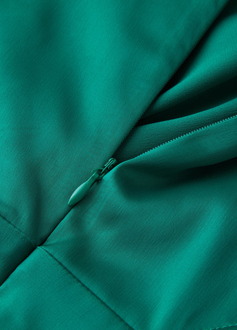 Зелена вечірня сукня на одне плече SHEIN однотонна