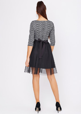 Темно-сіра коктейльна сукня кльош ST-Seventeen з геометричним візерунком