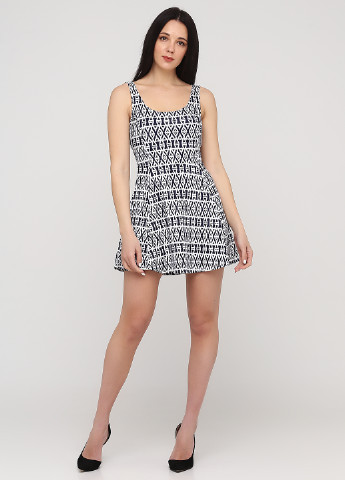 Комбинированное кэжуал платье клеш H&M с геометрическим узором