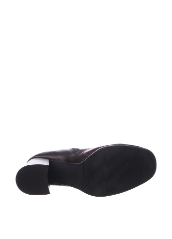 Осенние ботинки Injers без декора