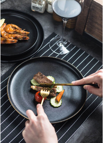 Тарелка закусочная круглая 6495 21 см черная No Brand (253542023)