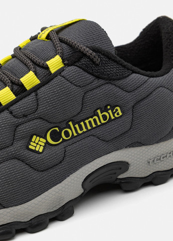 Серые демисезонные кроссовки Columbia